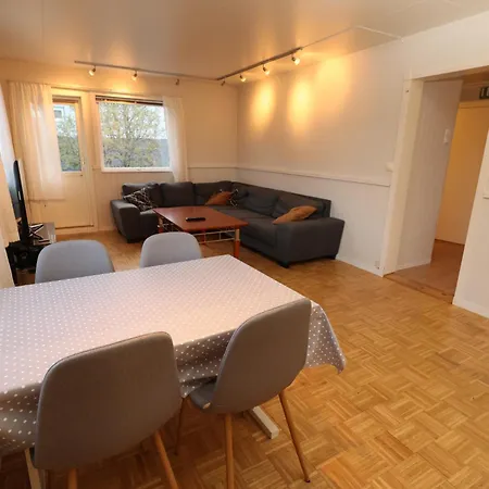 Apartment Close To Center, 900 M, 2 Bedroom, 2nd Floor