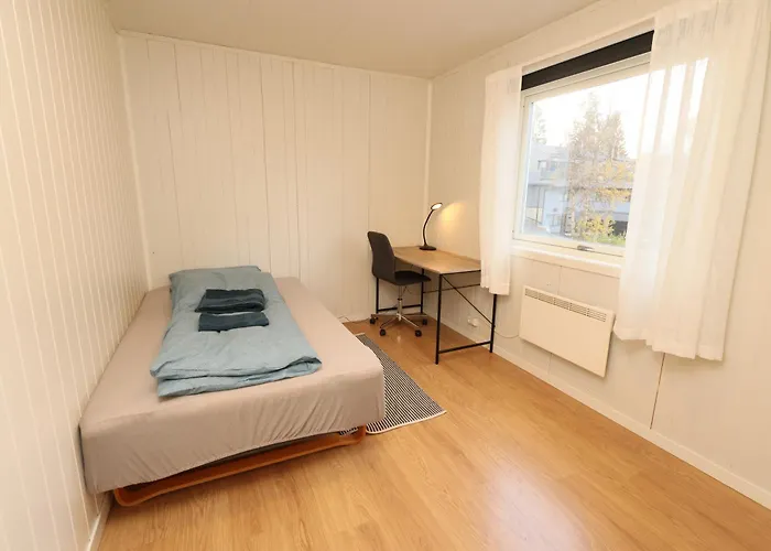 Close To Center, 900 M, 2 Bedroom, 2nd Floor * Tromsø